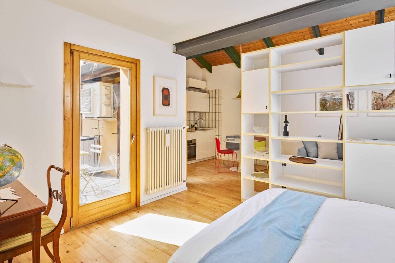 Italian Design Small Attic Bologna Exterior photo